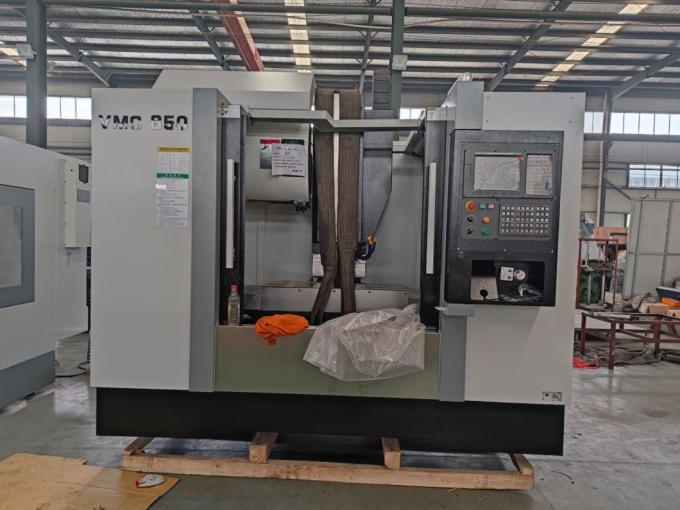 Pusat Mesin Vertikal Vmc850L Mesin Penggilingan Pusat CNC CE 2
