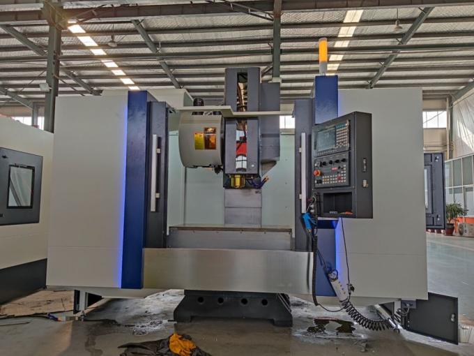 Pusat Mesin Vertikal Vmc850L Mesin Penggilingan Pusat CNC CE 3