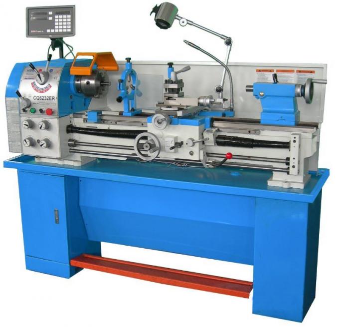 Cq6232e Bubut Logam CNC Kecepatan Tinggi Anti Getaran Logam Bubut Presisi 0
