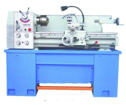 Cq6232e Bubut Logam CNC Kecepatan Tinggi Anti Getaran Logam Bubut Presisi 1
