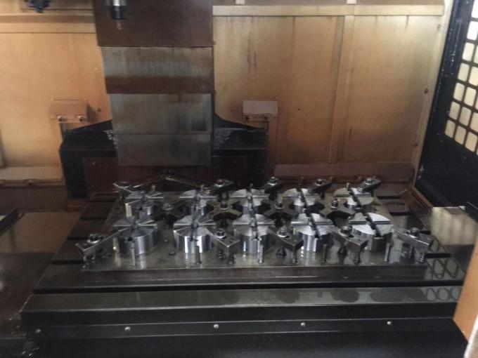 Bubut Logam CNC Listrik Mt6 Bubut Cnc Presisi Tinggi Dengan Sistem Kontrol Program 1