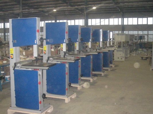 Mesin Pemotong Band Saw 3500W Tenaga Listrik 3hp Bandsaw 380V