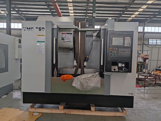 Pengerjaan Logam Mesin Cnc Vertikal ROHS Pusat Penggilingan Dan Pengeboran CNC