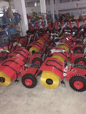 6.5HP Snow Power Brush Sweeper Walk Behind Recoil Starter Fleksibilitas Tinggi