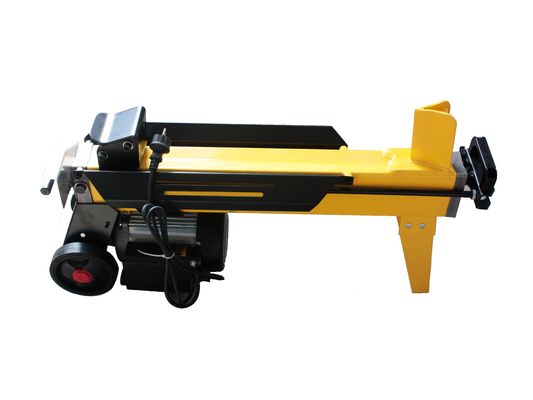 Mesin Pemotong Pohon Pengiris Kayu 5.5HP Penghancur Cabang Chipper
