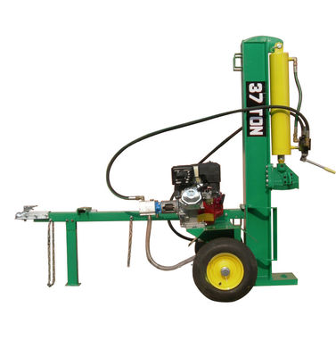 Mesin Pemotong Pohon Pengiris Kayu 5.5HP Penghancur Cabang Chipper