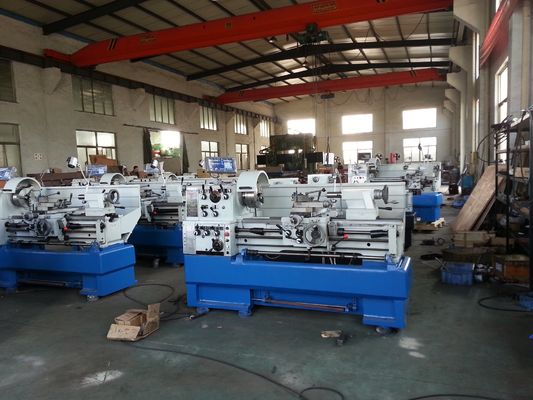 QL1320 Horizontal Cnc Bubut Mesin Benang Pipa Logam Kekasaran Permukaan