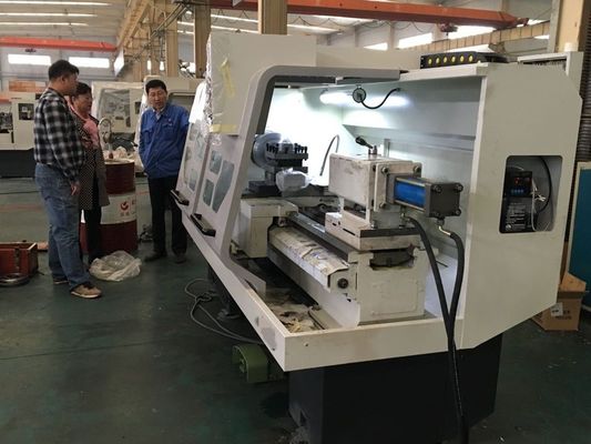 Ck6136 Bubut Logam CNC 360mm Horizontal Cnc Bubut Otomatis Presisi
