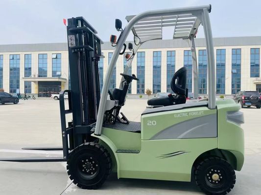 Proyek Konstruksi Pergudangan dan Transportasi Forklift listrik