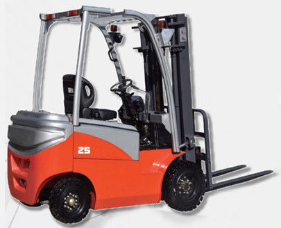 Proyek Konstruksi Pergudangan dan Transportasi Forklift listrik