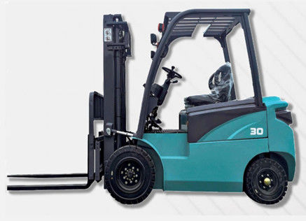 Proyek Konstruksi Pergudangan dan Transportasi Forklift listrik